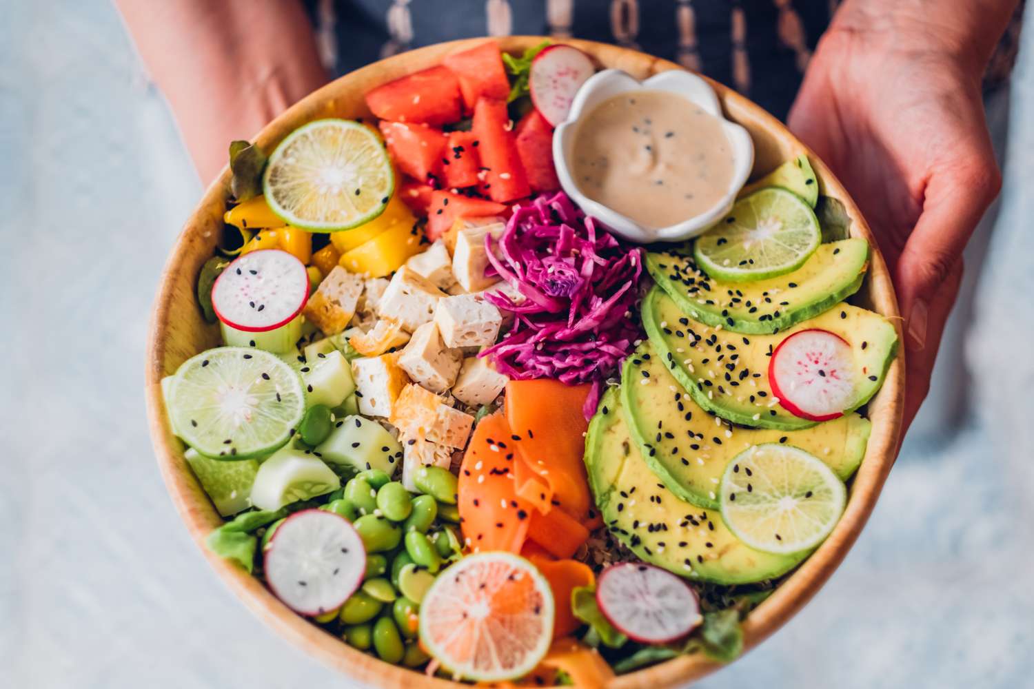 10 Natural Ways to Improve Digestion and Ease Bloating