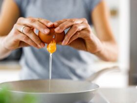 12 Foods With More Protein Than an Egg