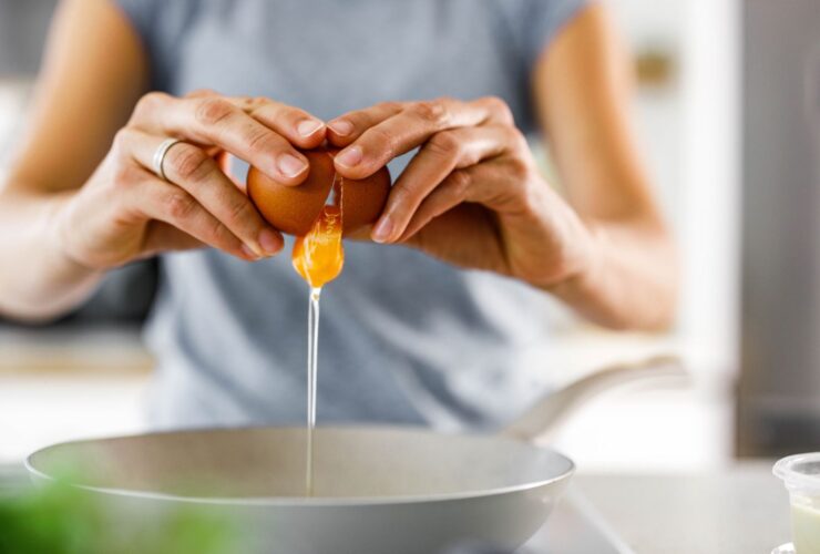 12 Foods With More Protein Than an Egg