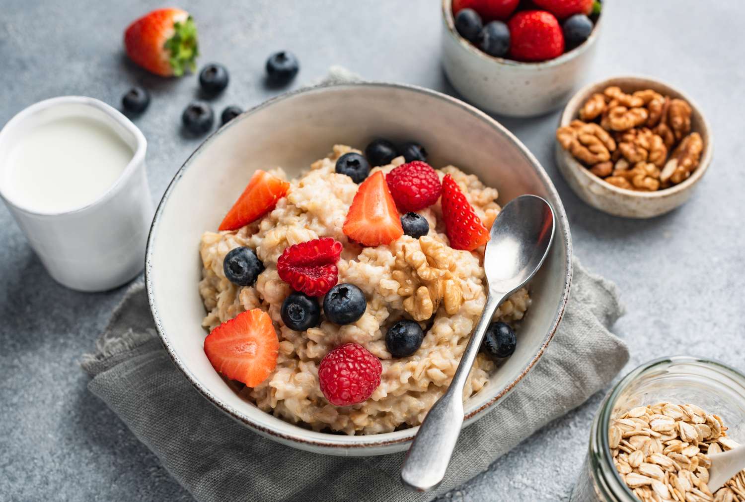 12 Oatmeal Add-Ins That Help Keep You Full and Energized