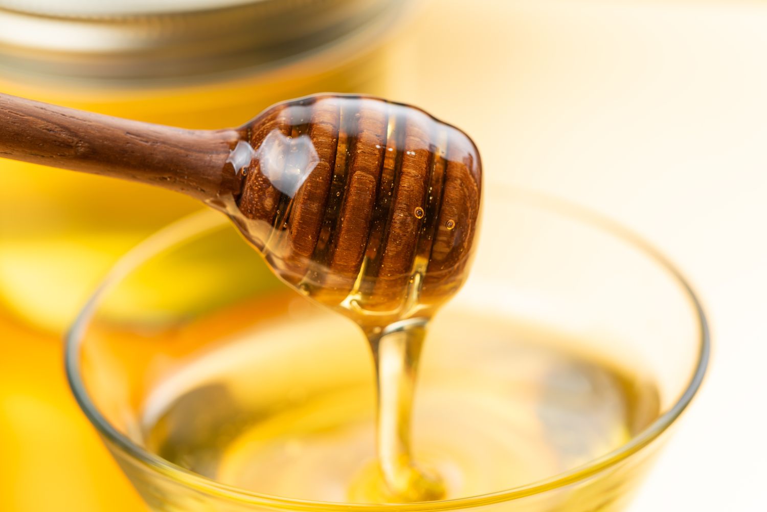 4 Foods and Drinks to Pair With Honey for Better Digestion and Stronger Immunity