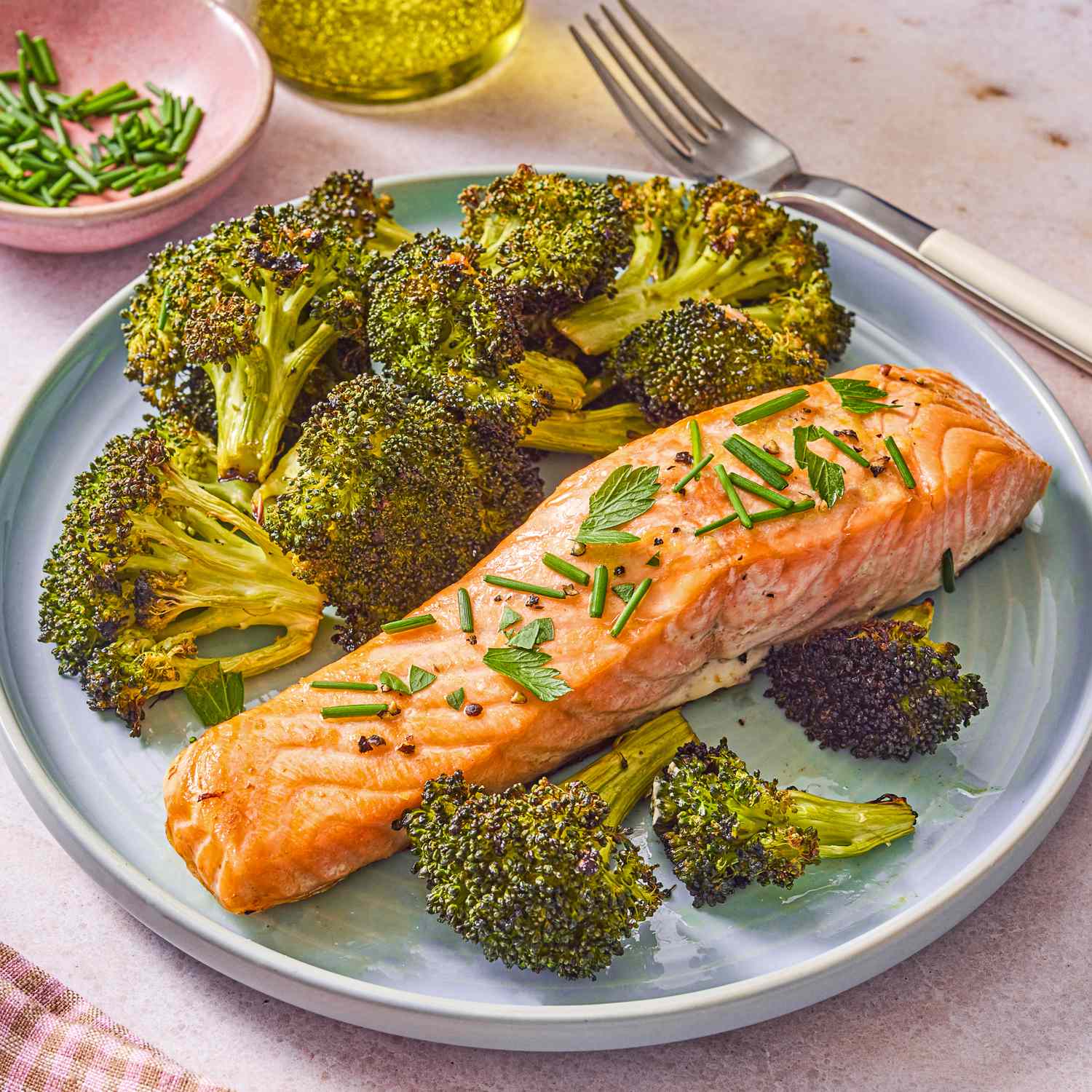 5+ Mediterranean Diet Sheet-Pan Dinner Recipes Ready in Three Steps or Less