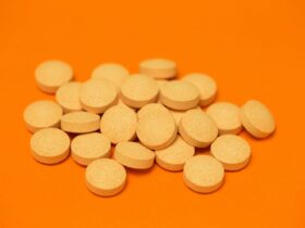 7 Serious Side Effects of Taking Too Much Vitamin C