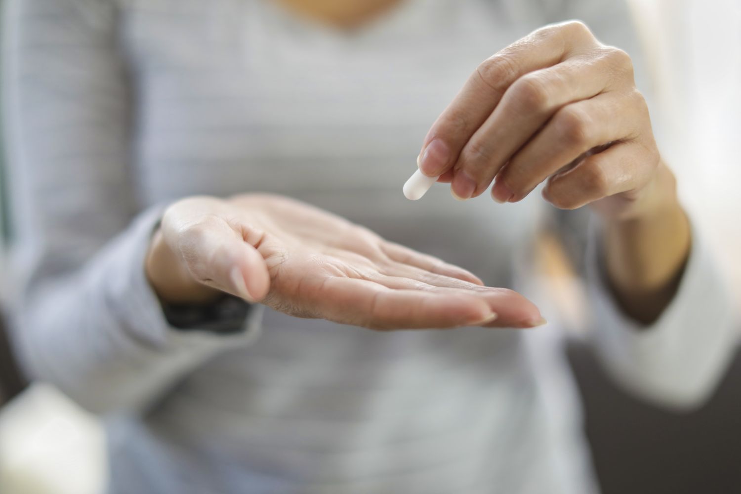 Best Time to Take a Multivitamin for Better Absorption and Less Stomach Upset