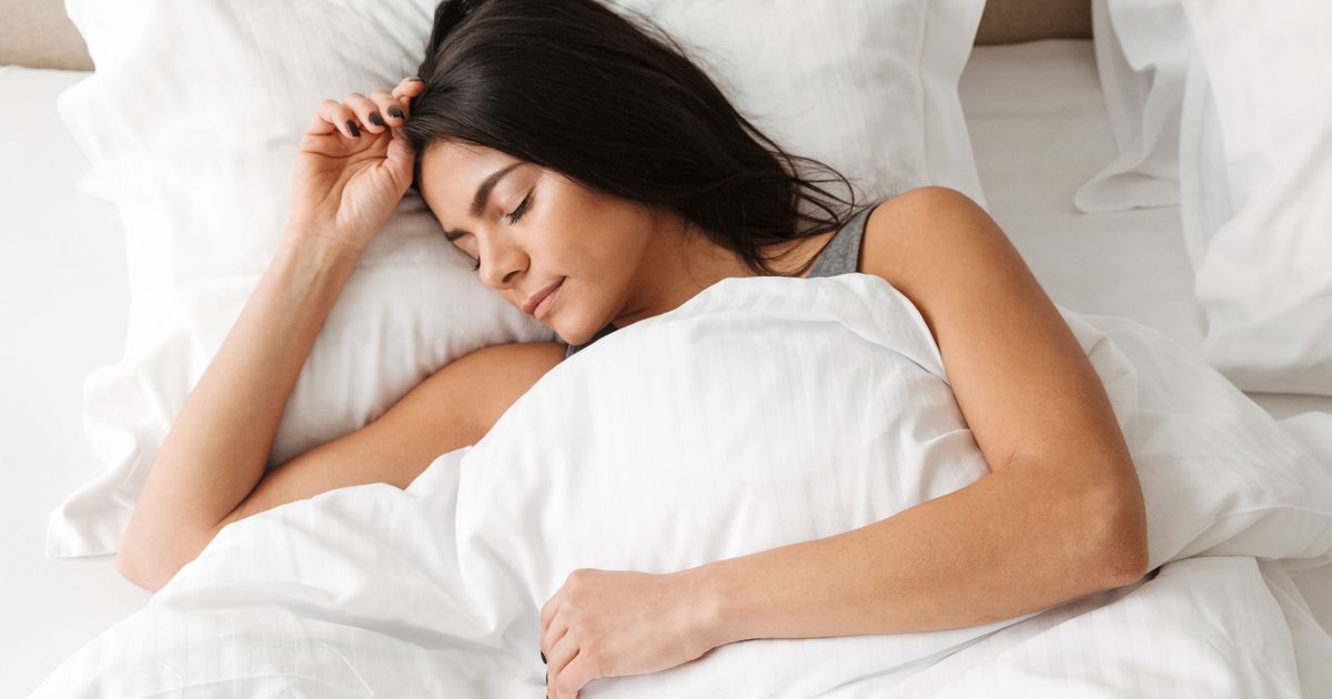 Everyone’s taking this mineral for their sleep; a nutritionist explains how to make it work for you