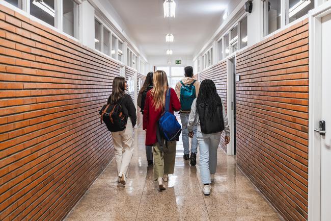 Reported use of most drugs remains low among U.S. teens