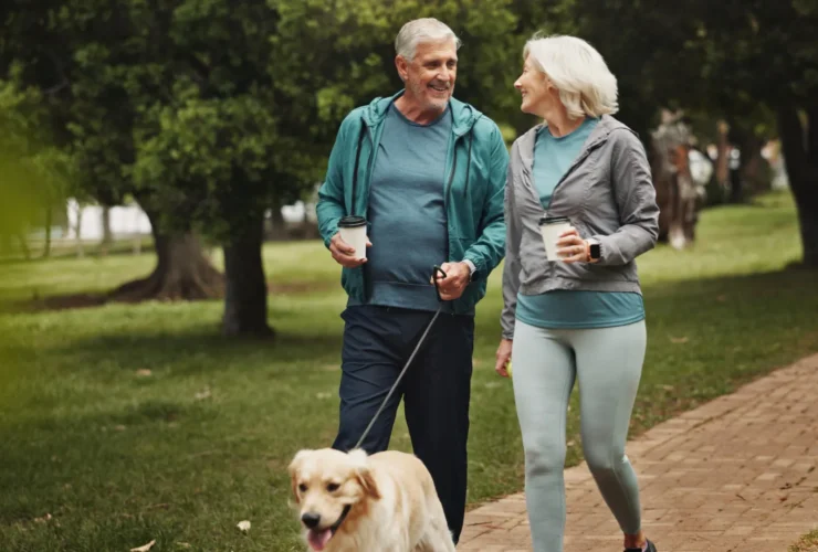 Tea may strengthen bones in older women while heavy coffee weakens them