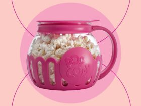 The Best Microwave Popcorn Machine, According to a Dietitian