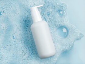 Cleansers for Psoriasis: What to Look For, What to Avoid