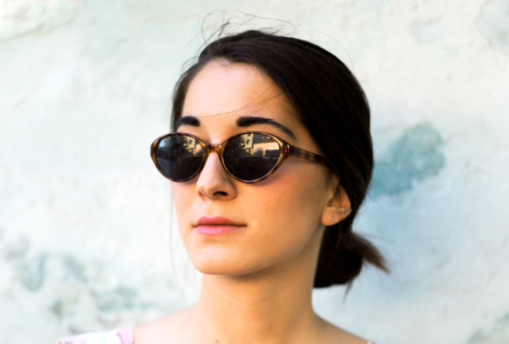 These 3 Zodiac Signs Give Off Major “Cool Girl” Vibes