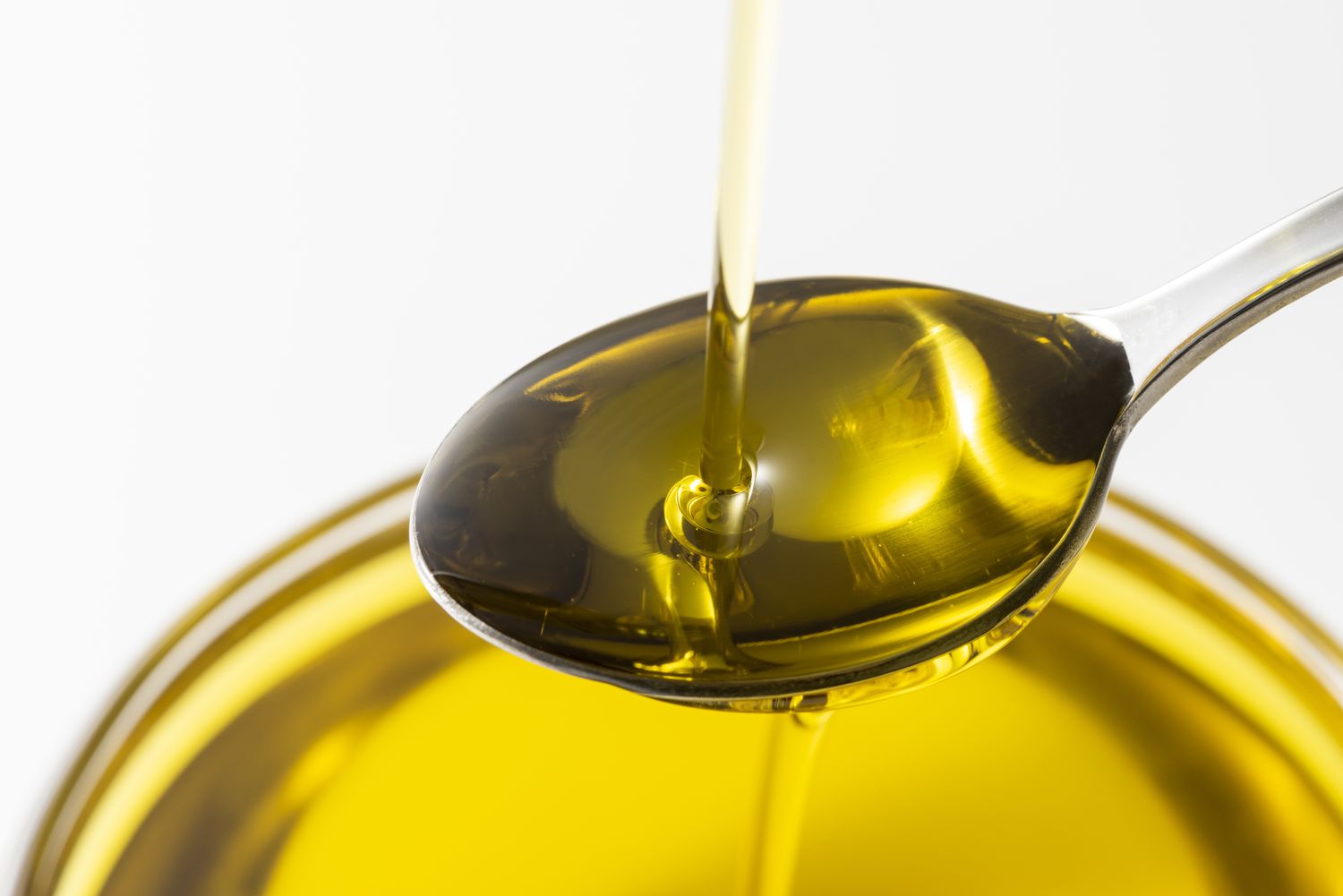 What Happens to Your Blood Pressure When You Take a Spoonful of Olive Oil Daily