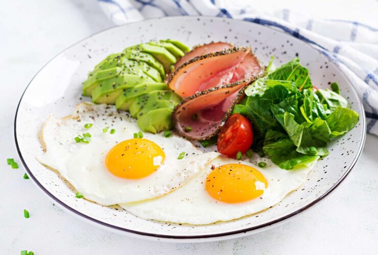 What Happens to Your Blood Sugar When You Eat a Low-Carb Breakfast