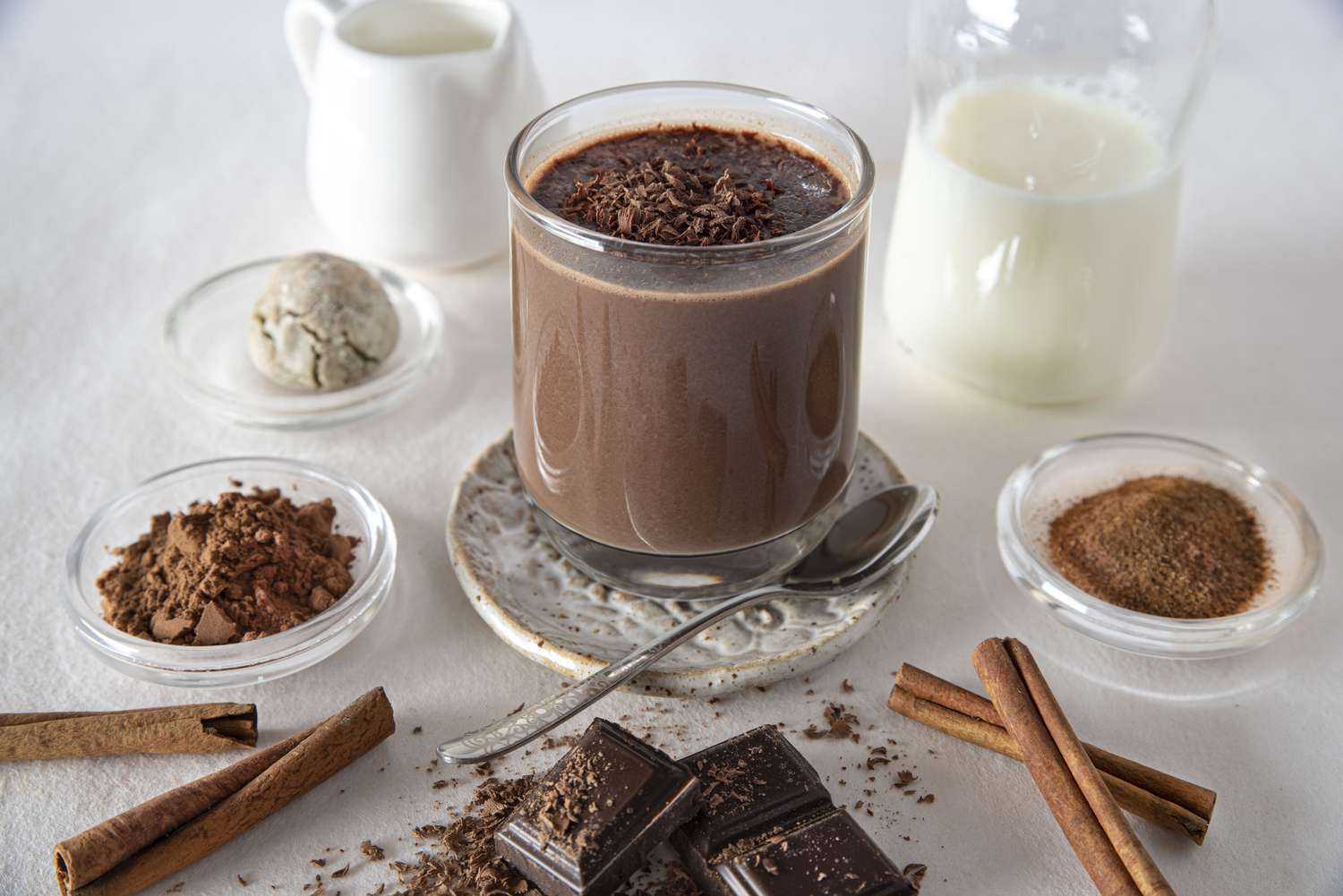 4 Healthy Ways to Build a Better Hot Chocolate at Home