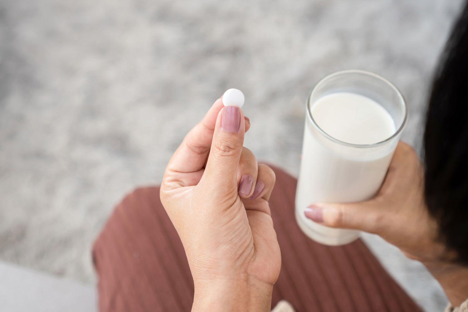 5 Supplements and Medications to Avoid Taking With Milk
