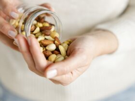 6 Healthiest Ways to Eat Nuts