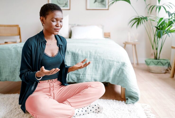 7 Natural Ways to Manage Ulcerative Colitis-Related Stress