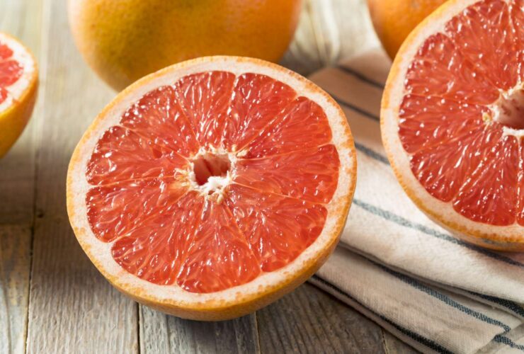 8 Foods Packed With More Vitamin C Than Grapefruit