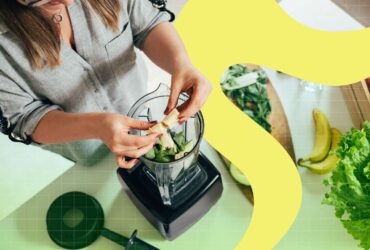 Dietitians Share the Secret to Making Smoothies More Filling