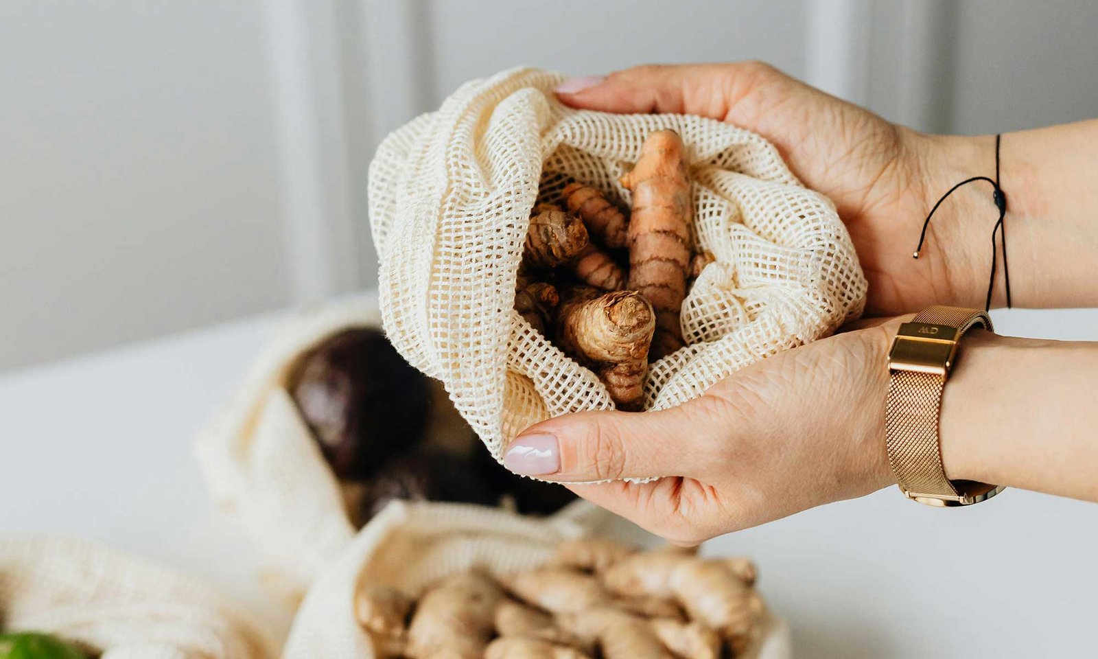 Struggling With High Cholesterol? Taking Turmeric Can Help