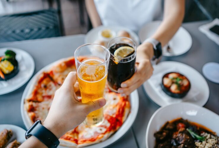 We Asked a Doctor If Diet Soda Is Healthier Than Alcohol