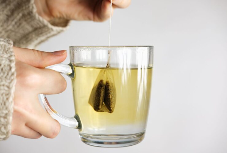 What Happens When You Drink Green Tea With L-Theanine