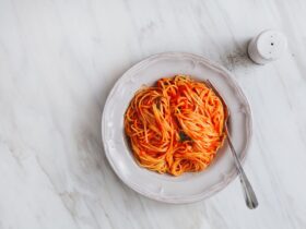 What Happens to Your Heartburn When You Eat Carrots With Red Sauce