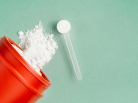 What Happens to Your Muscles and Recovery When You Take Creatine and BCAAs Together