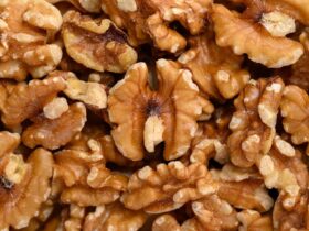 4 Foods With More Omega-3s Per Serving Than Fish