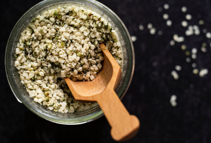 6 Benefits Of Hemp Seeds + How To Work Them Into Your Diet