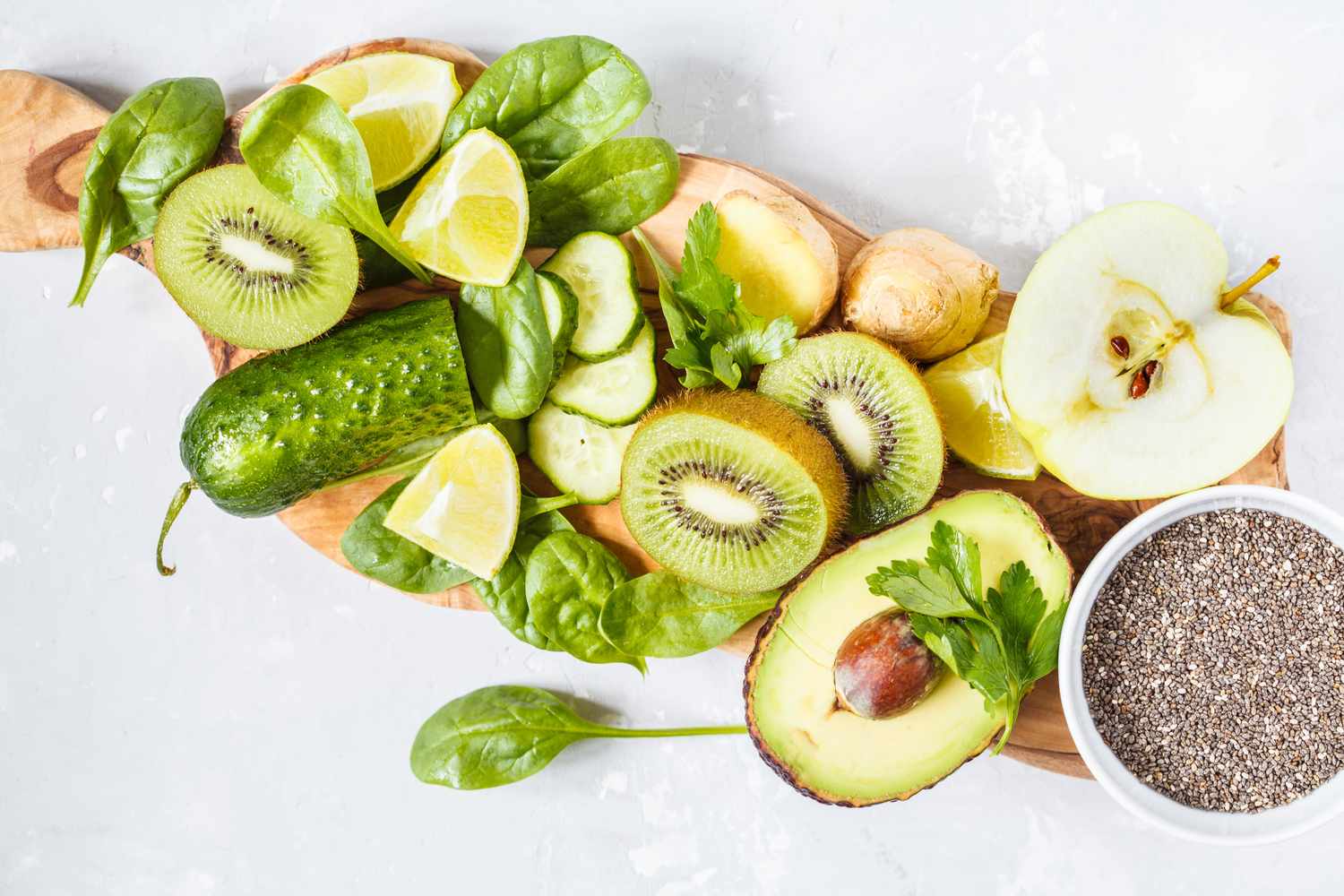 6 Foods That Have Way More Fiber Than Greens Powder