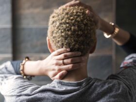 7 Common Causes of a Lump on the Back of the Neck