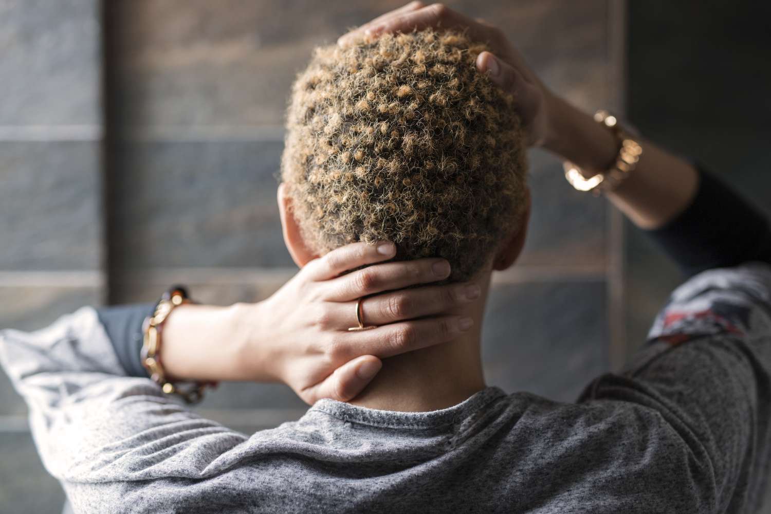 7 Common Causes of a Lump on the Back of the Neck