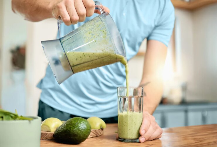 7 Ingredients to Give Your Smoothie a Nutrient Boost