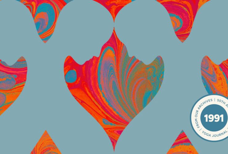 Illustrations of couples over an abstract background