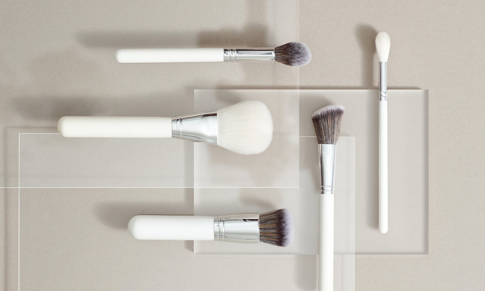 DIY Makeup Brush Cleaner: Easy Recipe + How-To