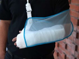 How to Heal Faster and Stay Comfortable With a Shoulder Sling