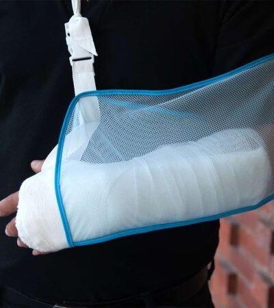 How to Heal Faster and Stay Comfortable With a Shoulder Sling