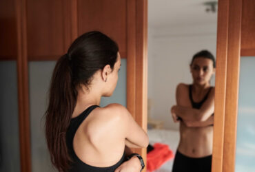 Hypochlorous Acid Spray Is A Great Post-Workout Hack, Says A Derm