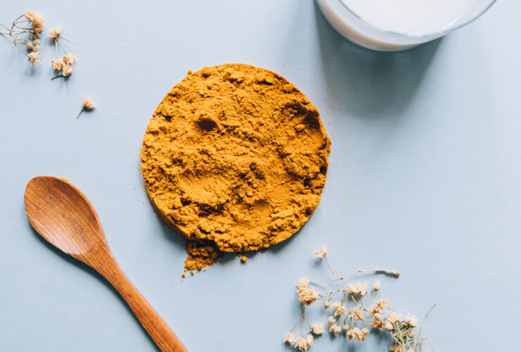 Turmeric Can Curb PMS Symptoms + When To Take It In Your Cycle