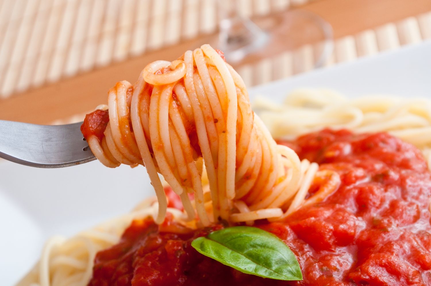 What Happens to Your Blood Sugar When You Eat Pasta With Tomato Sauce
