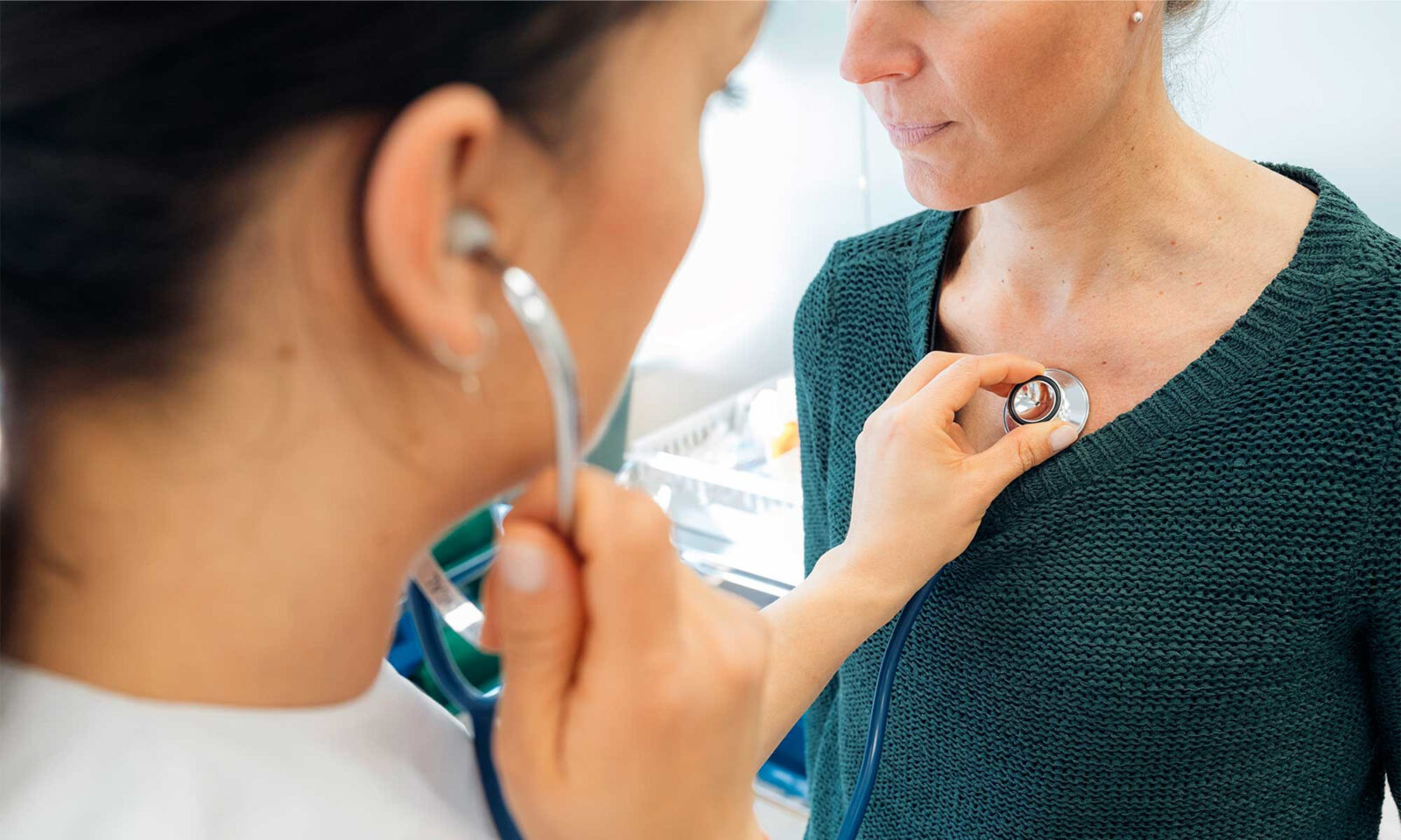 Women's Heart Disease Risk Rises At Lower Plaque Levels