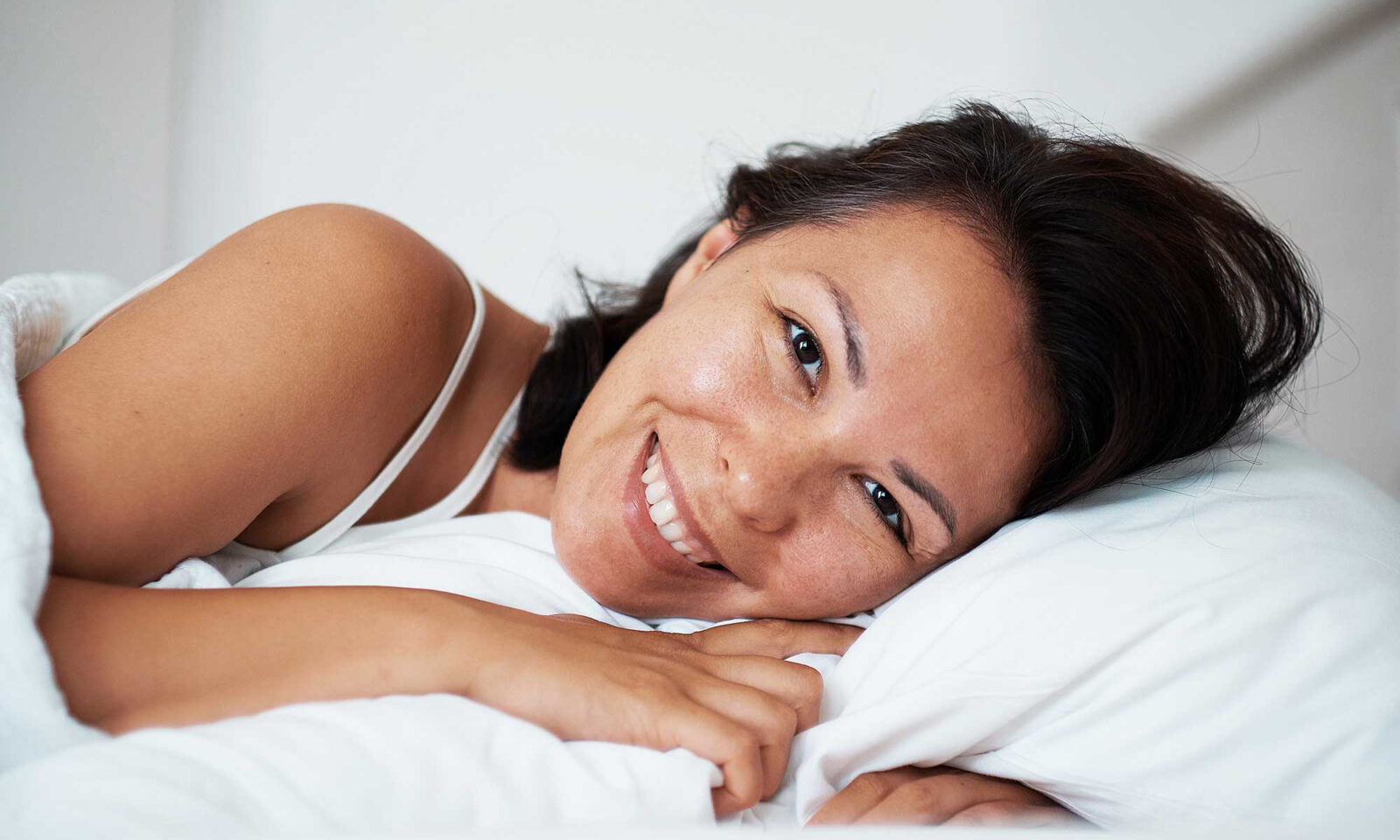 10 Research-Backed Tips To Improve Sleep & Skin At The Same Time
