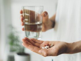 10 Supplements That Don’t Mix Well With Blood Thinners