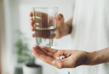 10 Supplements That Don’t Mix Well With Blood Thinners