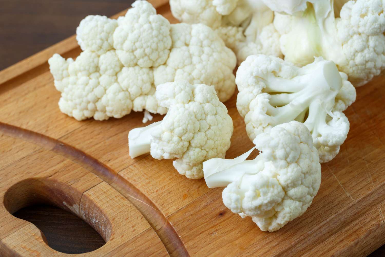 9 Foods With More Vitamin C Than Cauliflower