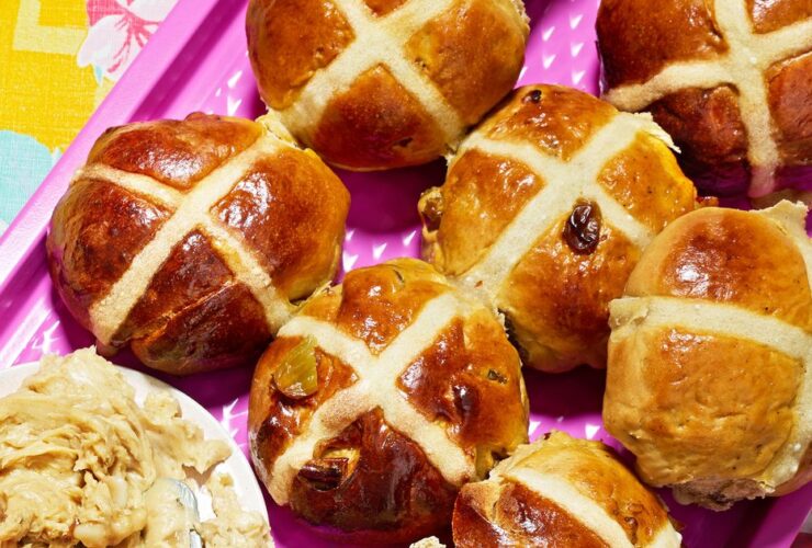 Banana bread hot cross buns with whipped banana & honey butter recipe