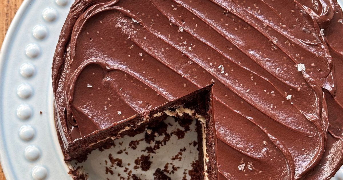 Cassie's Favourite Chocolate Fudge Cake