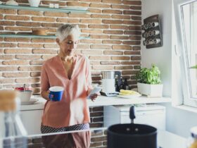 What Midlife Women Should Know About Intermittent Fasting