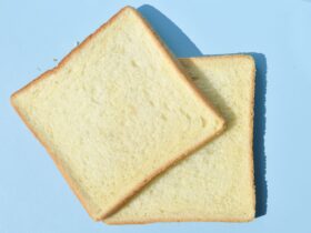 Glyphosate Is Found in Organic Bread. Here’s What Experts Say About the Risk