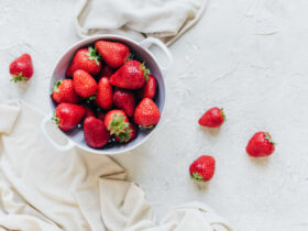How To Clean Your Strawberries: 3 Steps For Washing Strawberries